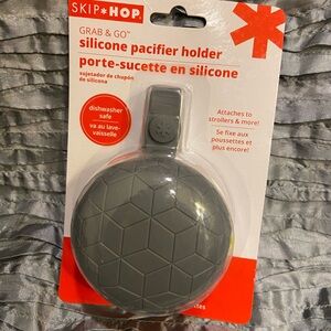 Skip Hop Silicone Pacifier Holder in Gray